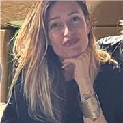 Impartisco lezioni di italiano a studenti di scuola elementare o media